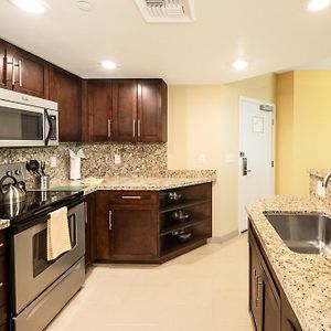One-Bedroom Suite